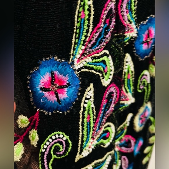 GUESS women’s dress All embroidered beautiful dress size XL stretchy fabric - Picture 7 of 9